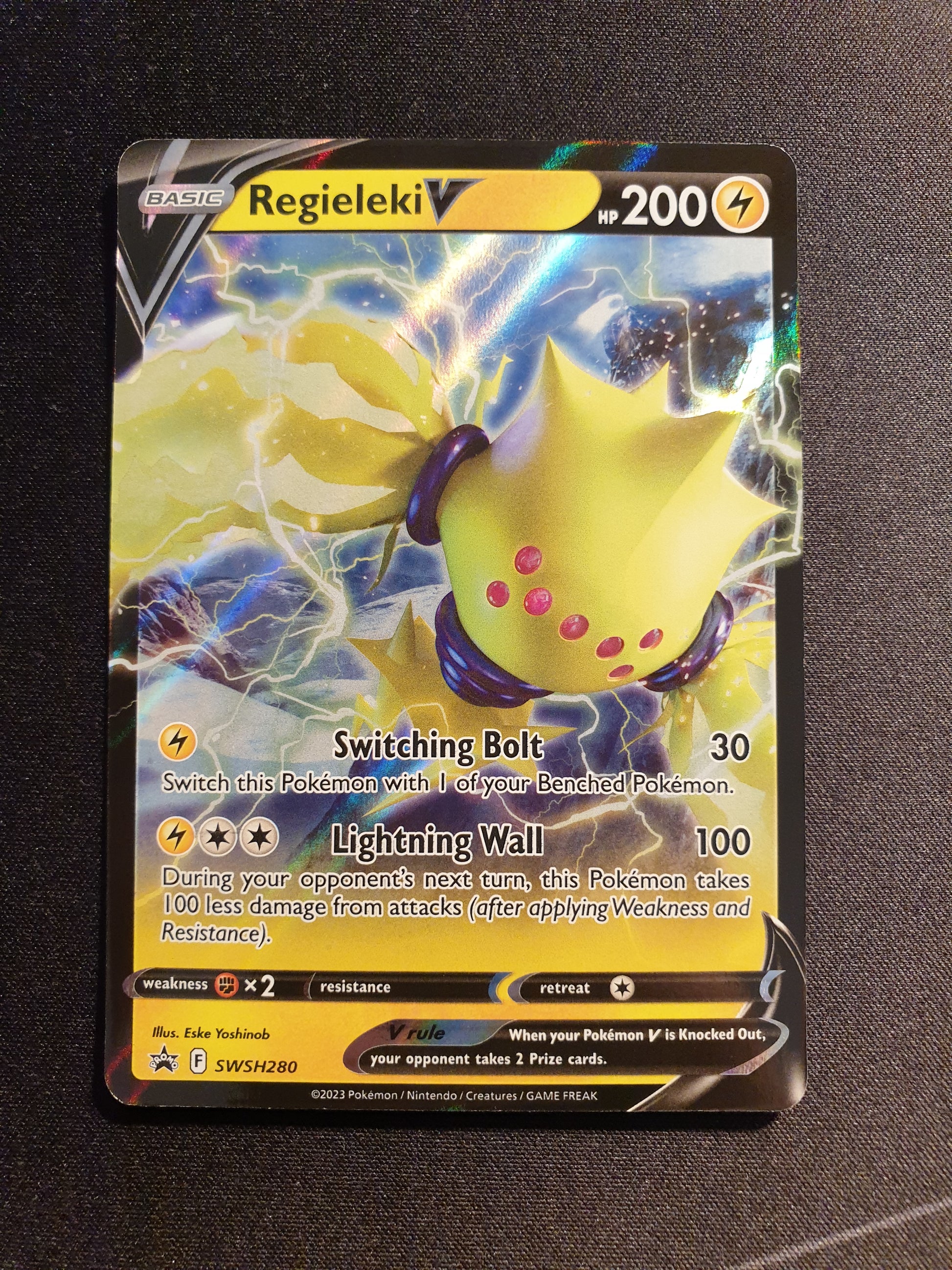 Regieleki V SWSH280 (Mint Condition) - Promo Card - TCG Trainers